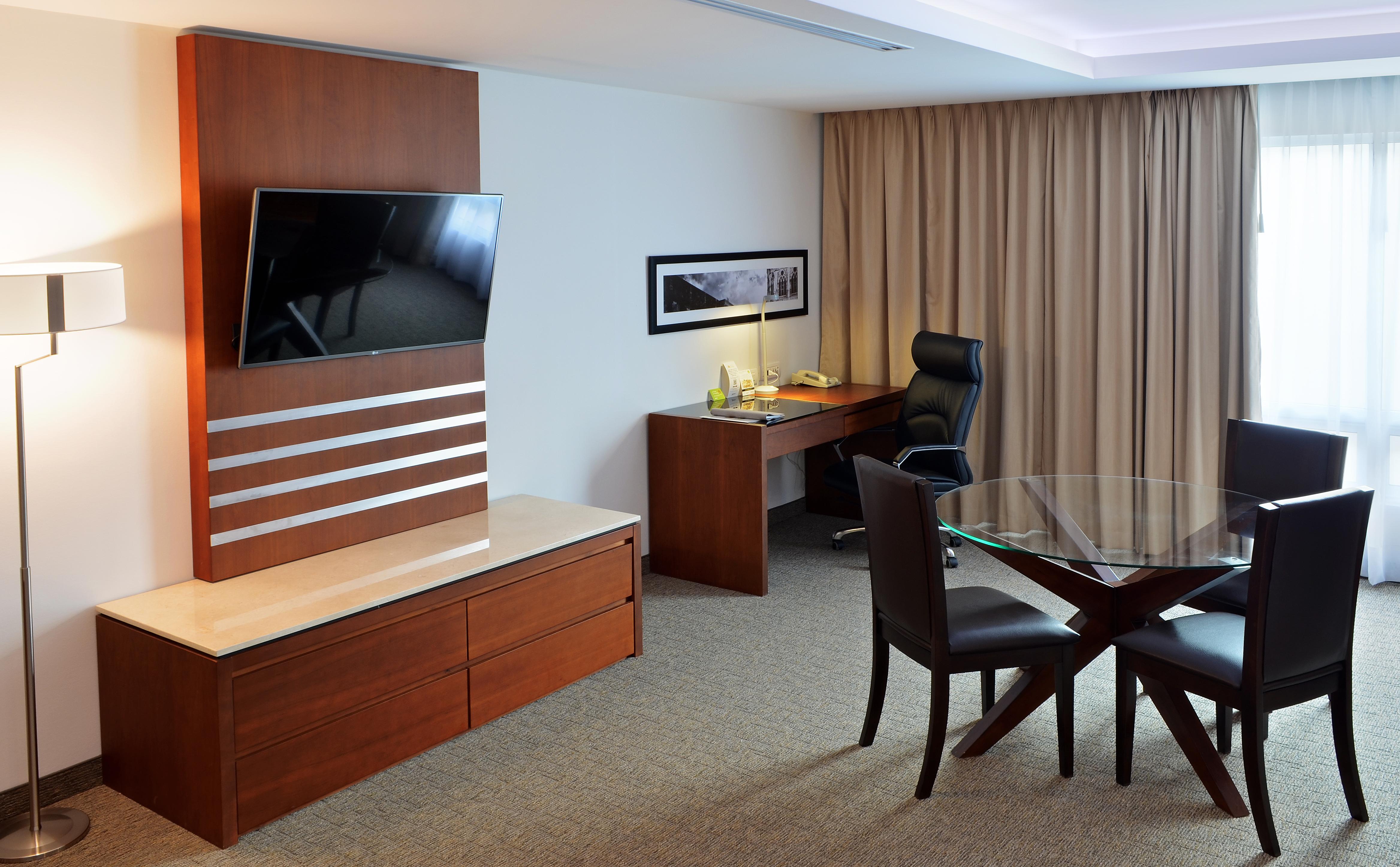 Radisson Poliforum Plaza Hotel Leon Ngoại thất bức ảnh