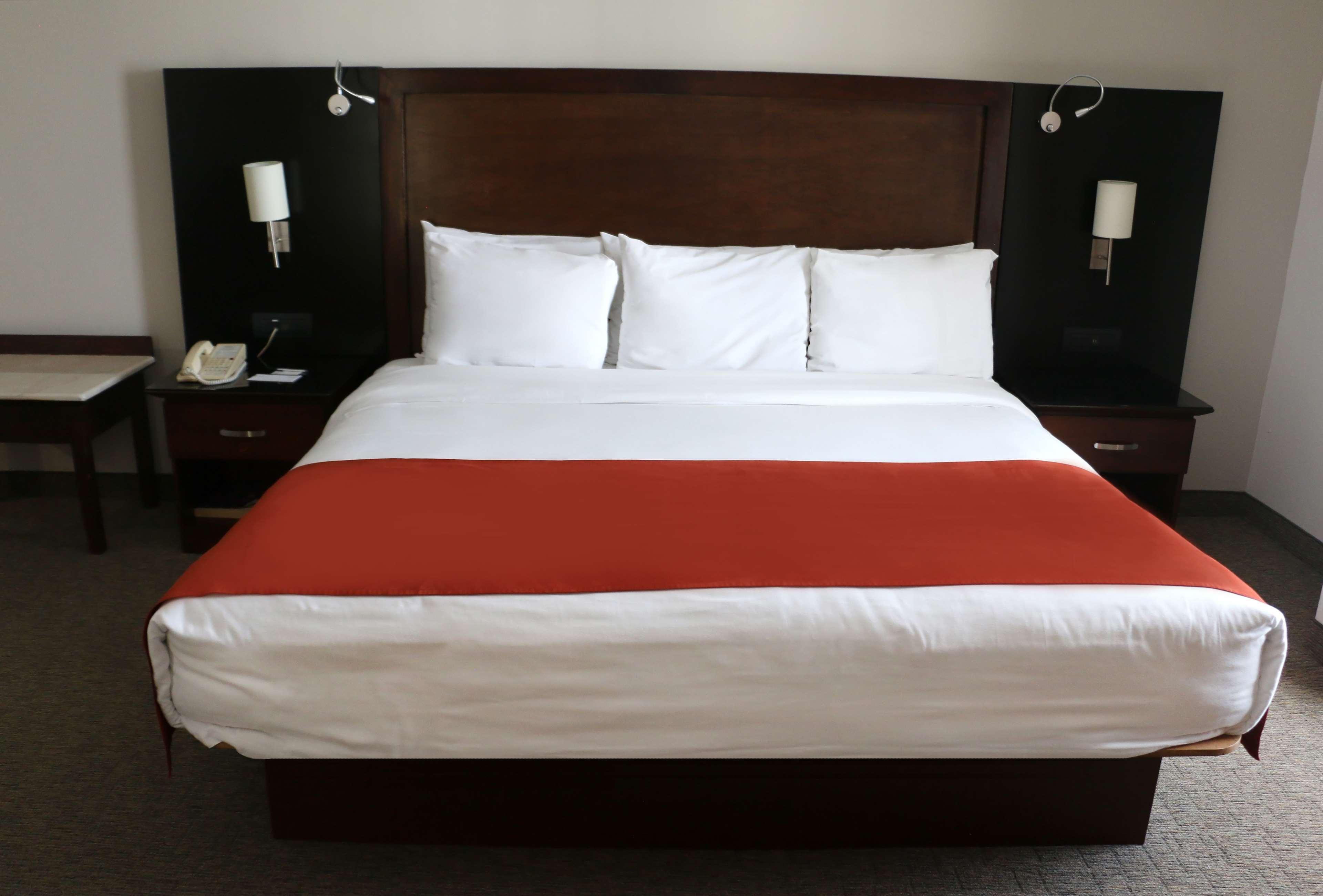 Radisson Poliforum Plaza Hotel Leon Ngoại thất bức ảnh
