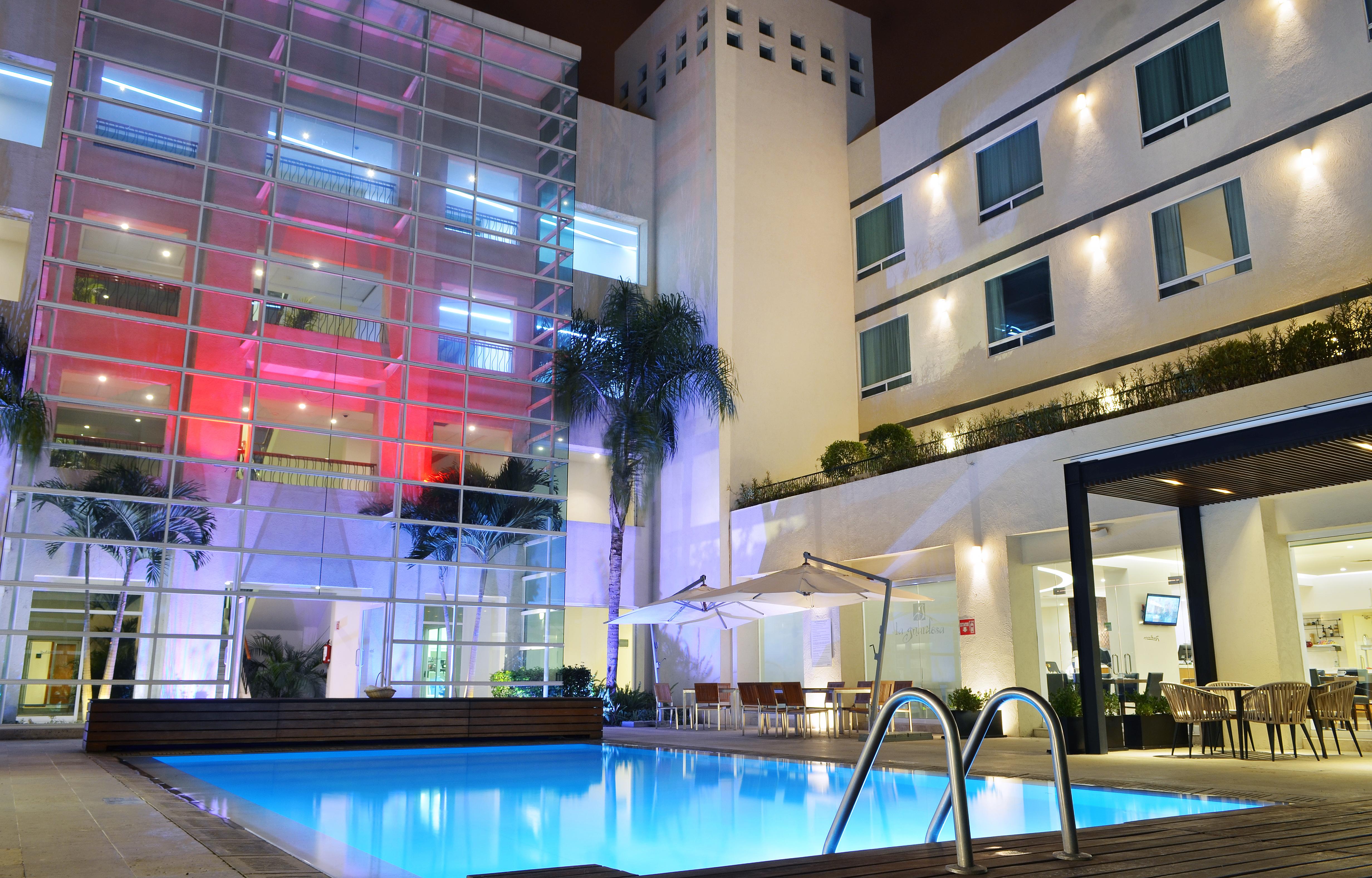 Radisson Poliforum Plaza Hotel Leon Ngoại thất bức ảnh
