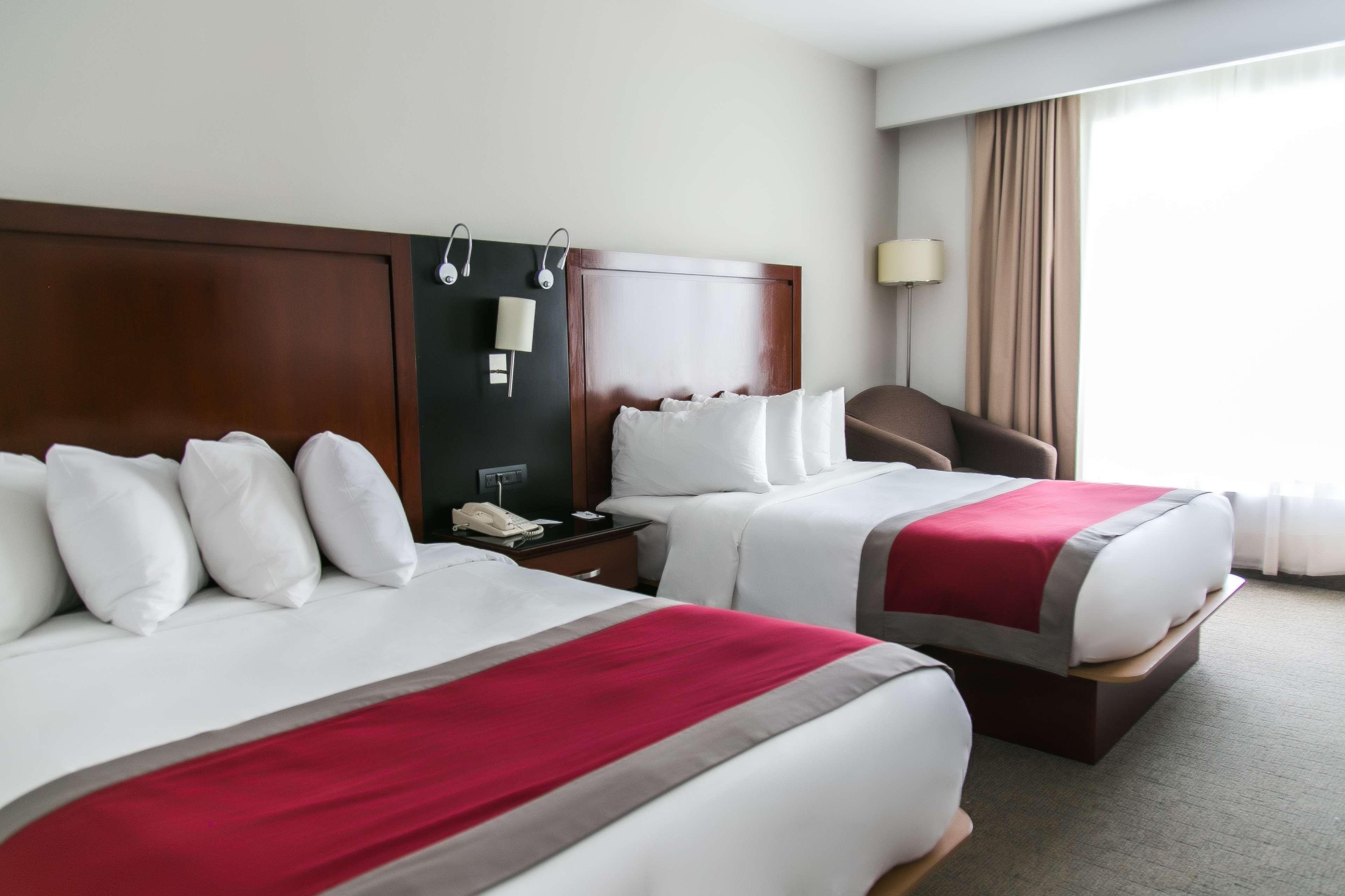 Radisson Poliforum Plaza Hotel Leon Ngoại thất bức ảnh