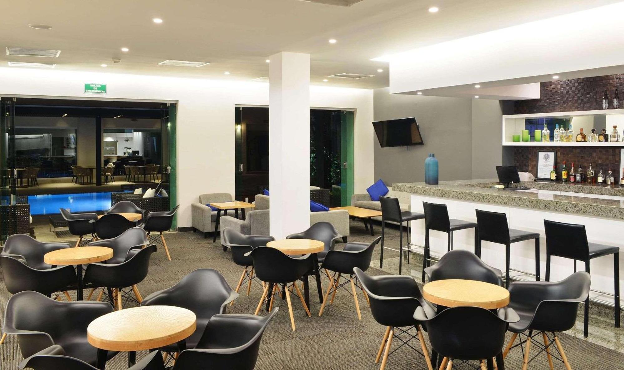 Radisson Poliforum Plaza Hotel Leon Ngoại thất bức ảnh