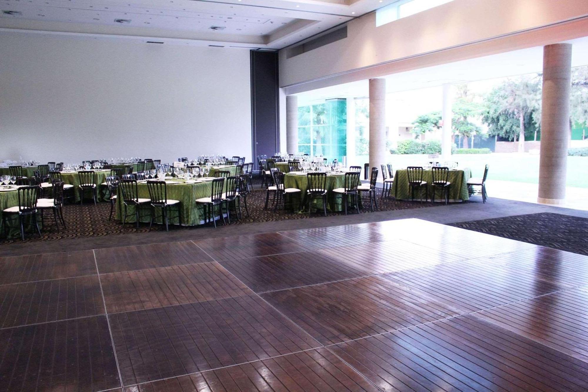 Radisson Poliforum Plaza Hotel Leon Ngoại thất bức ảnh
